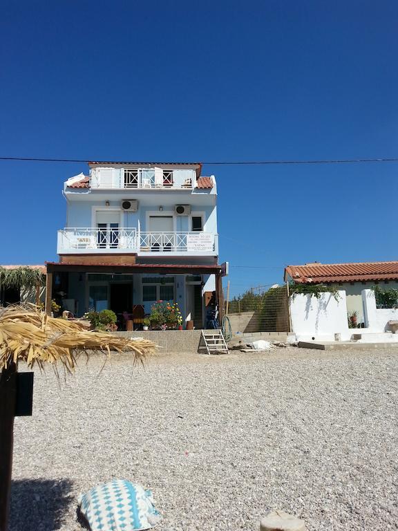 Elena Studios Tarti Exterior photo